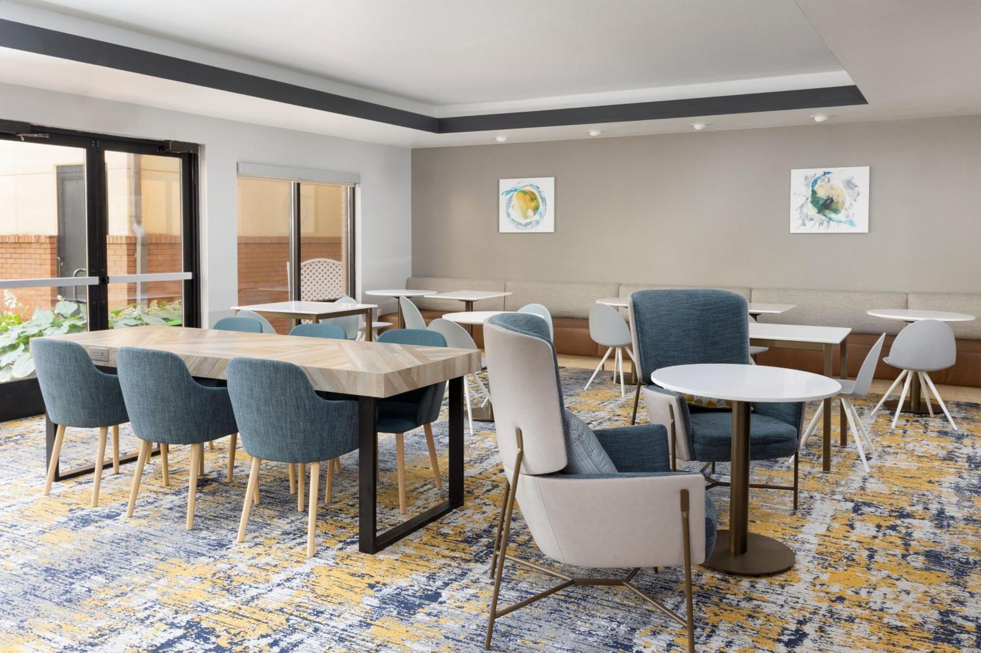 Towneplace Suites By Marriott Erie Kearsarge Экстерьер фото