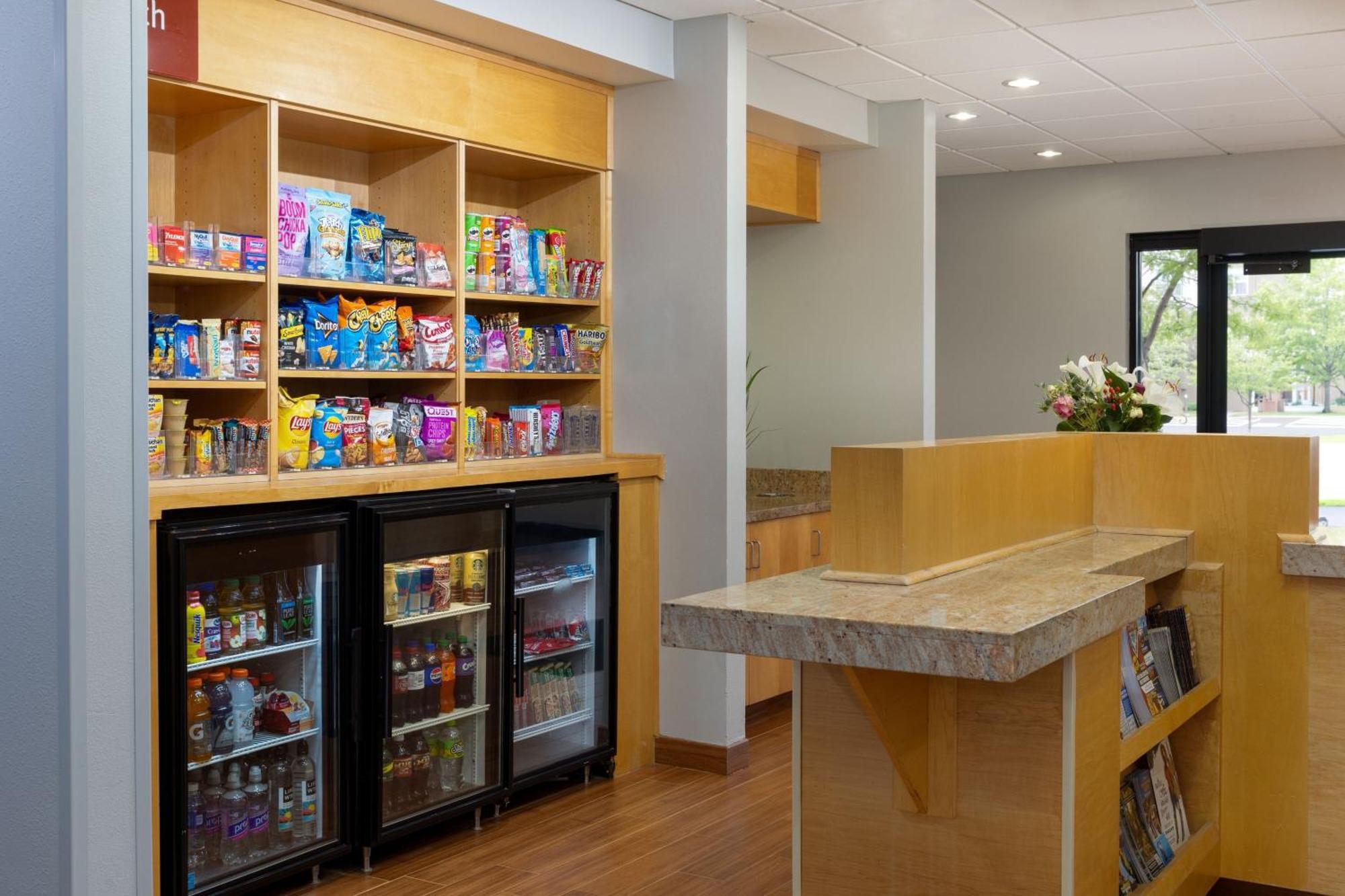 Towneplace Suites By Marriott Erie Kearsarge Экстерьер фото
