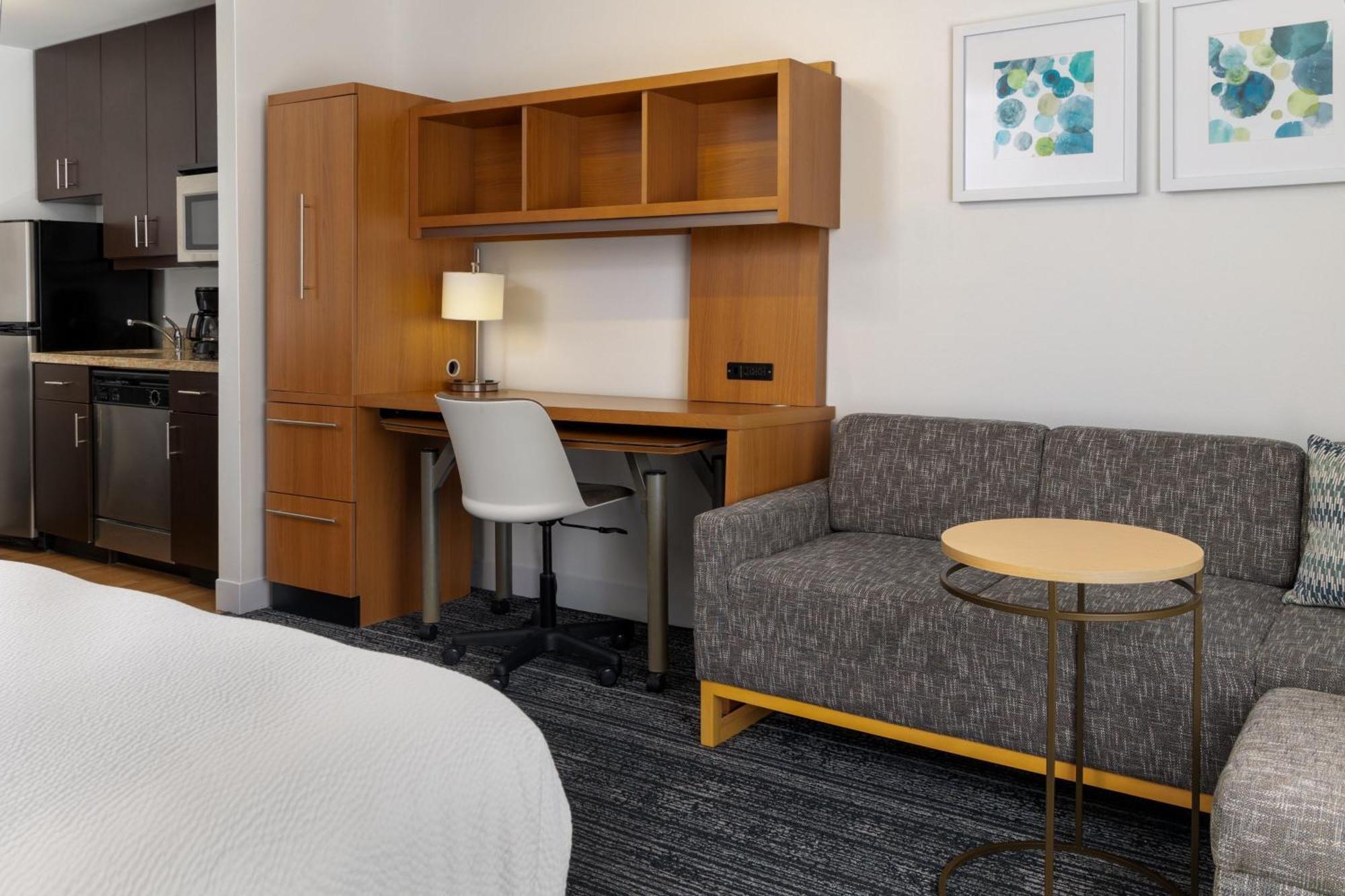 Towneplace Suites By Marriott Erie Kearsarge Экстерьер фото