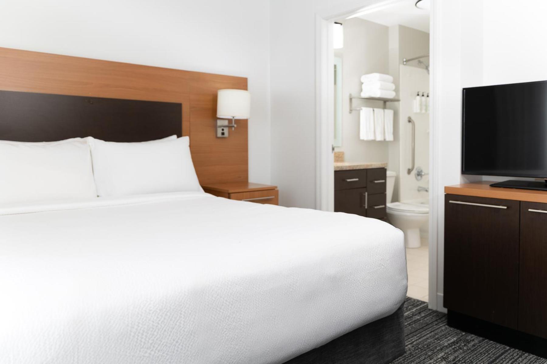 Towneplace Suites By Marriott Erie Kearsarge Экстерьер фото
