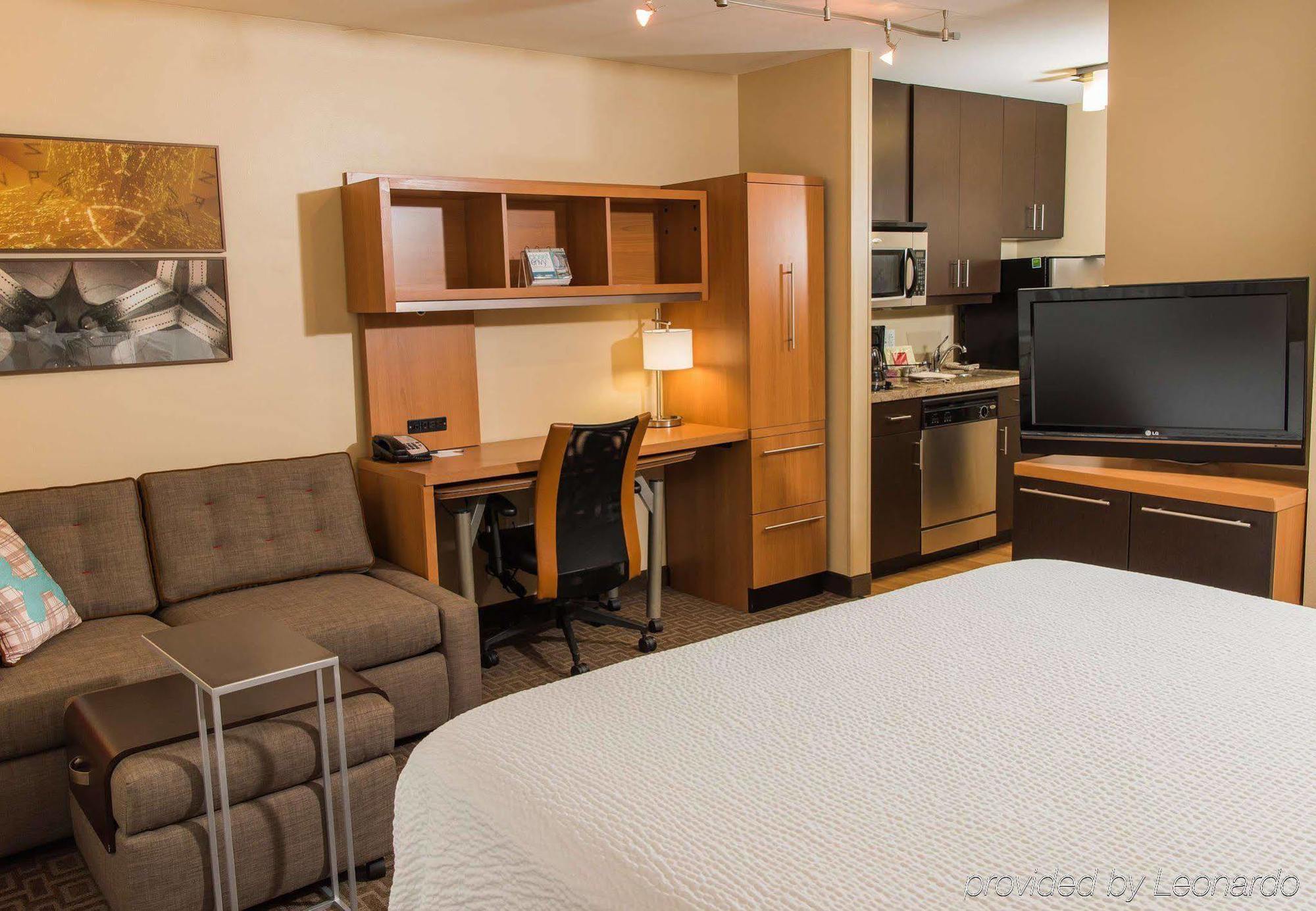 Towneplace Suites By Marriott Erie Kearsarge Экстерьер фото