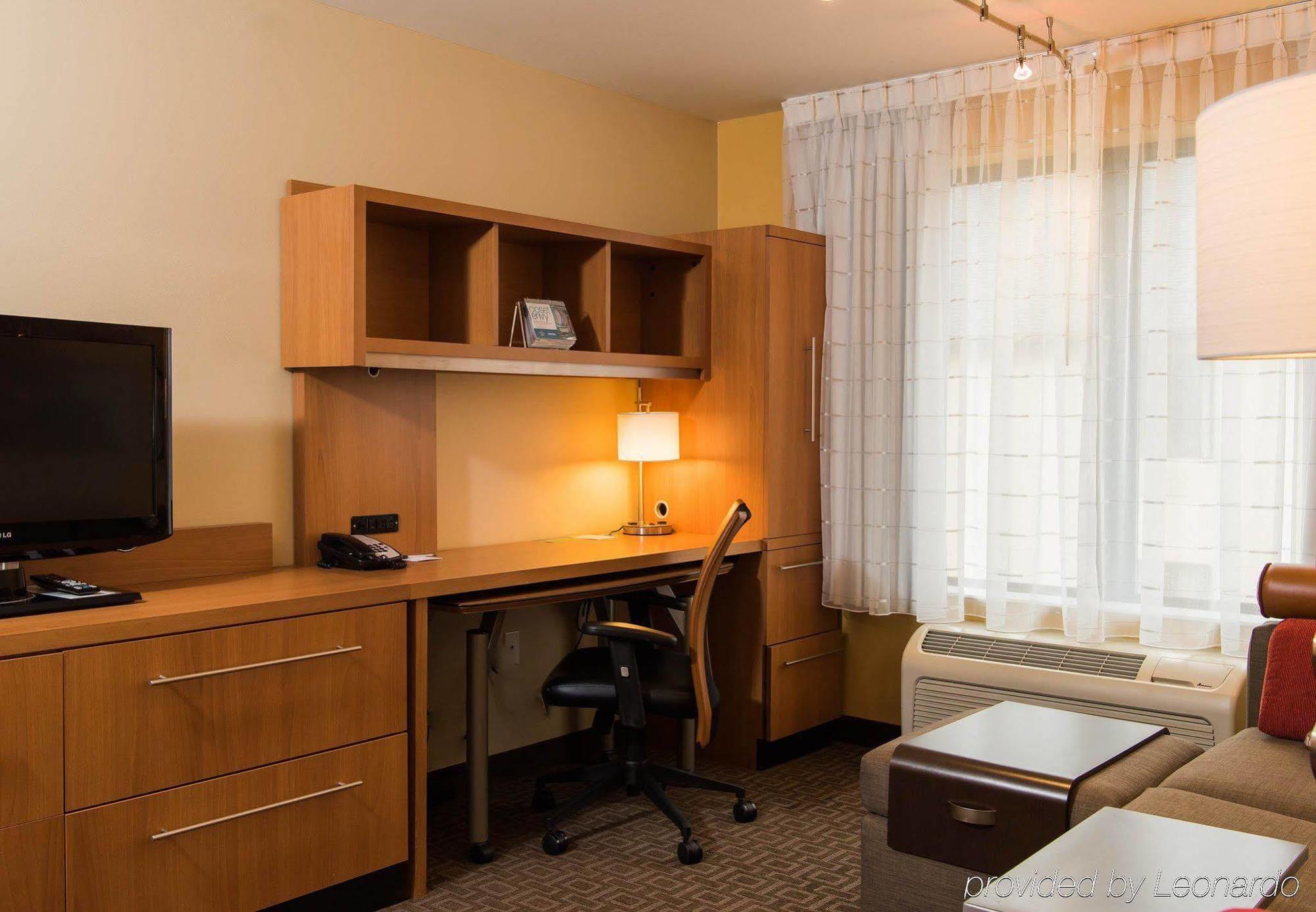 Towneplace Suites By Marriott Erie Kearsarge Экстерьер фото